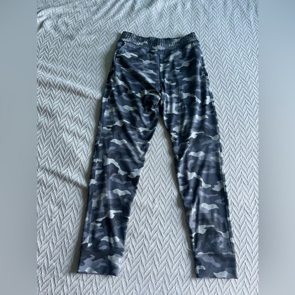 PINK Camo pants - Picture 5 of 8